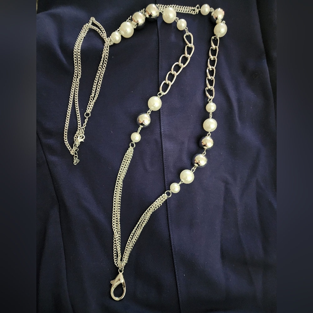 Pearl Necklace Lanyard, Classy. Office Badge Jewelry. Eyeglasses Holder, Keys
